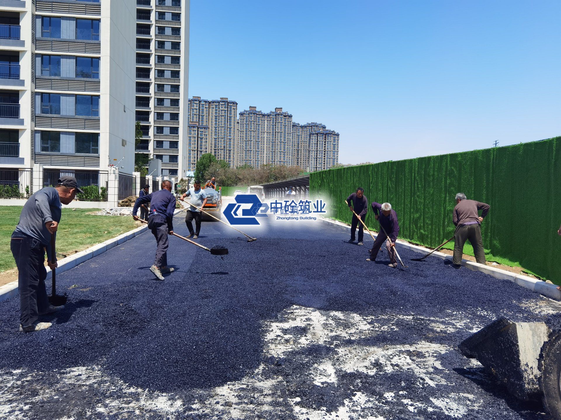西安路面铺沥青多少钱一平方?哪家路面铺沥青公司比较好(图1) 配图